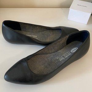 Size 6.5 Dr. Scholl's Memory Foam Flats